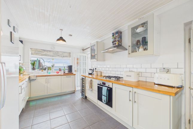 44, Honeyborough Road, Neyland, SA73 photo 4