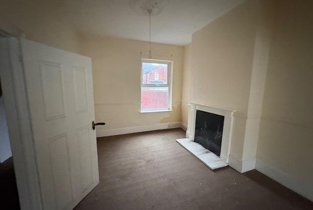 7, Bacheler Street, Hull photo 3