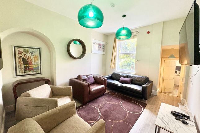 Flat 2 4 Hope Drive, Nottingham, Nottingham photo 2