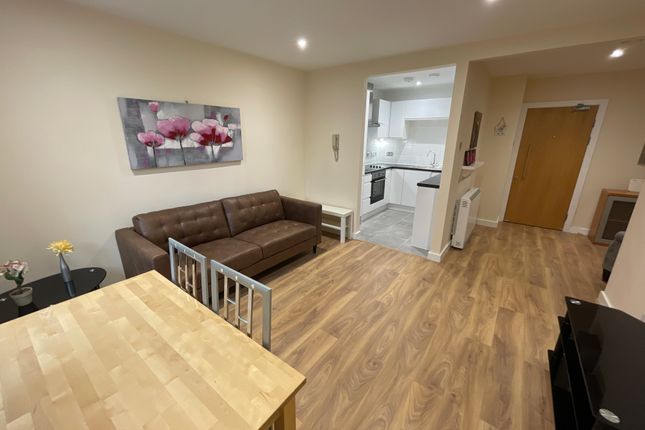 Flat to rent in Deansgate Quay, Manchester