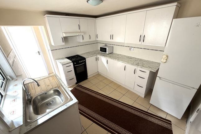 85, Oakfield Road, East Ham photo 4