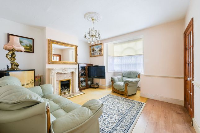 22, Ansell Road, Dorking photo 2