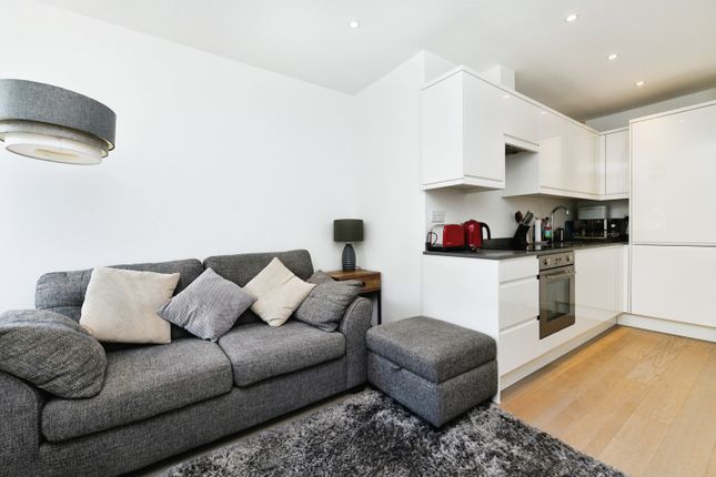 Flat for sale in Hubert Road, Brentwood, Essex