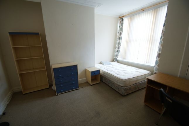 End terrace house to rent in Hartley Avenue, Woodhouse, Leeds