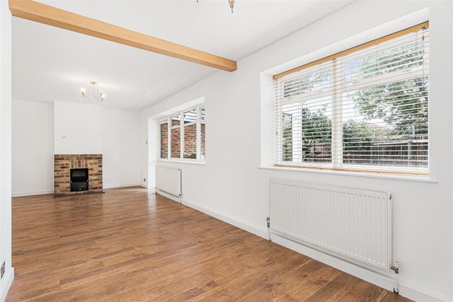 26, Maguire Drive, Richmond photo 4