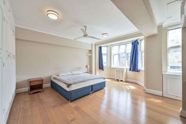 2-bed flat on Northways, Swiss Cottage, £5,417/mo