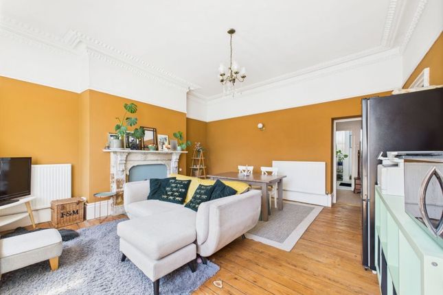 Flat 2, 13 Bagdale, Whitby photo 4