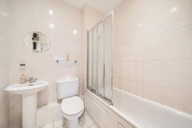 4, Mount Lodge,, 102, Clapham Park Road, London photo 3