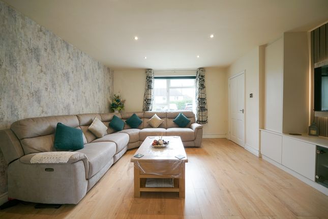 11, Manor Road, Chesham photo 3