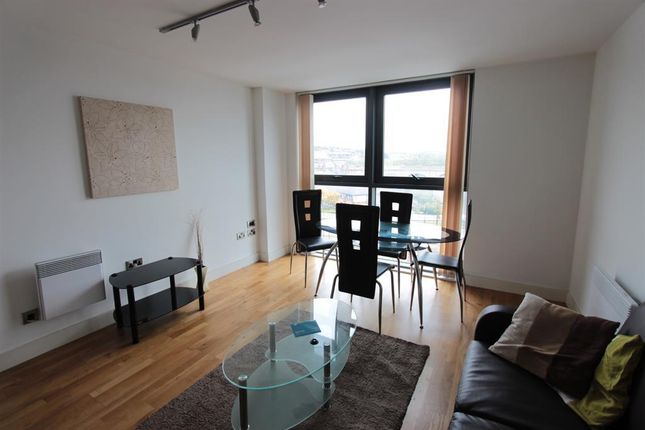 Flat to rent in North Bank, Sheffield