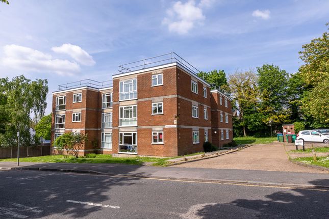 Flat for sale in Downs Road, Sutton