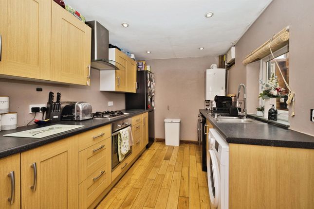 1, Smiths Terrace, YEOVIL photo 4