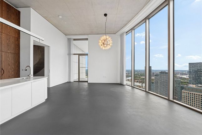 5601,, One Park Drive, London photo 2