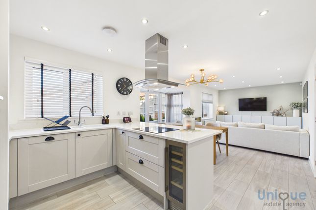 6, Dow View Drive, Kirkham photo 4
