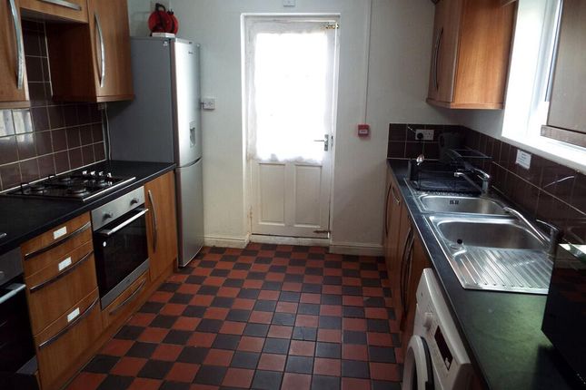 12, Princes Road, East Yorkshire photo 3