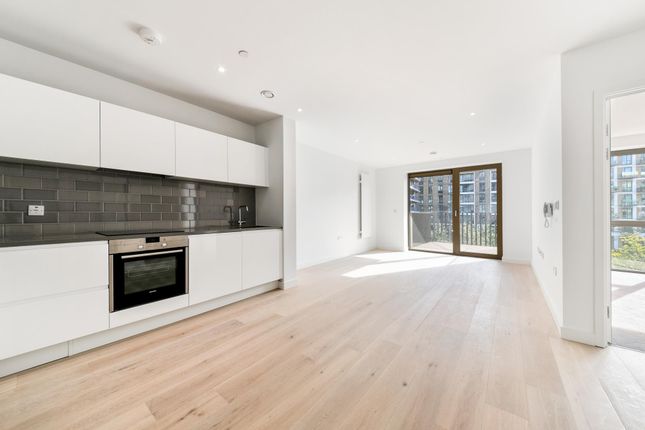 Flat for sale in Pendant Court, Royal Wharf E16.