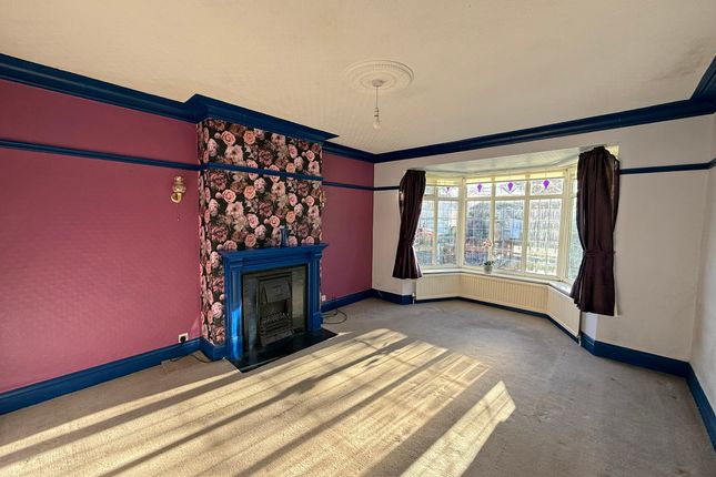 17, Harewood Avenue, Scarborough photo 2