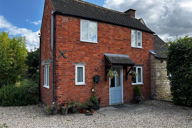 Manor House Cottage,, Lake Street, Cheltenham photo 2