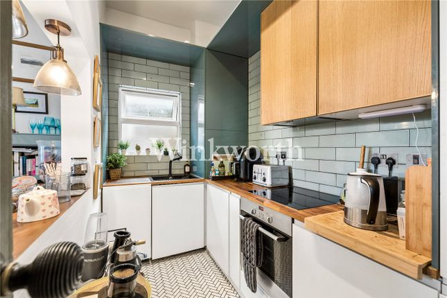Flat 3, 29, Belmont Road, London photo 4