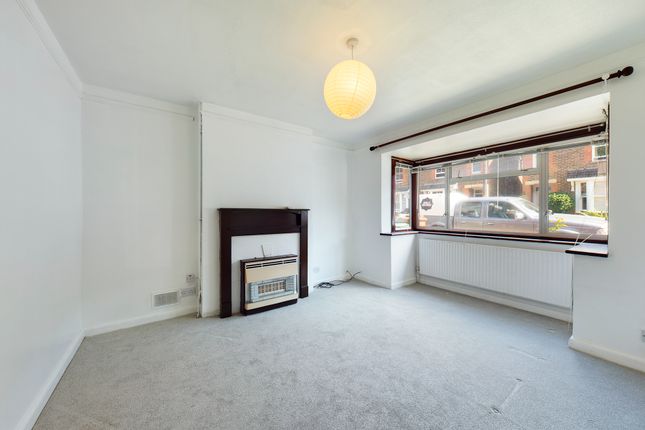 6, Madeira Avenue, Horsham photo 2