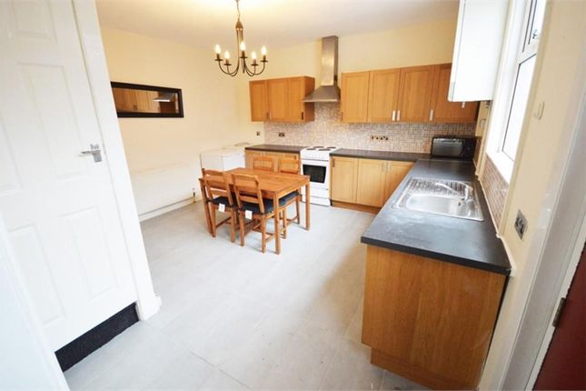 Thumbnail Flat to rent in Oakshott Court, Polygon Road, London