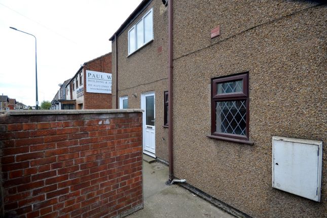 Thumbnail Flat to rent in Ladysmith Road, Grimsby