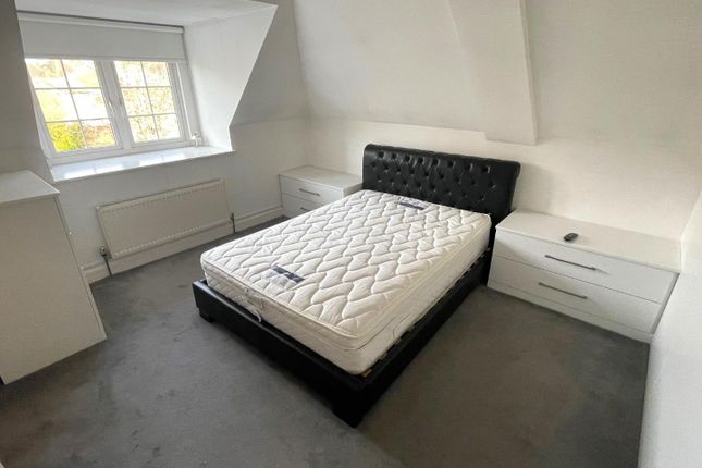 Bedroom 1.Jpg