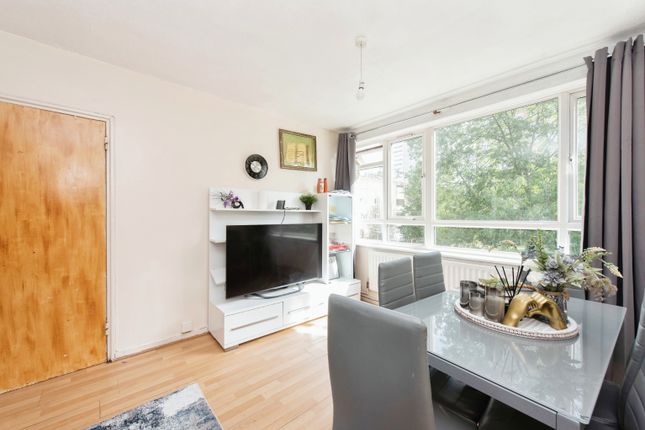 Thumbnail Flat for sale in Dagnall Street, London