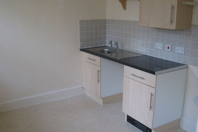 Flat 28 The Metropole, New Street, Dover photo 3