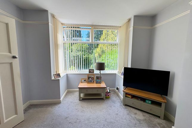 16 Egerton Road, Torquay photo 4