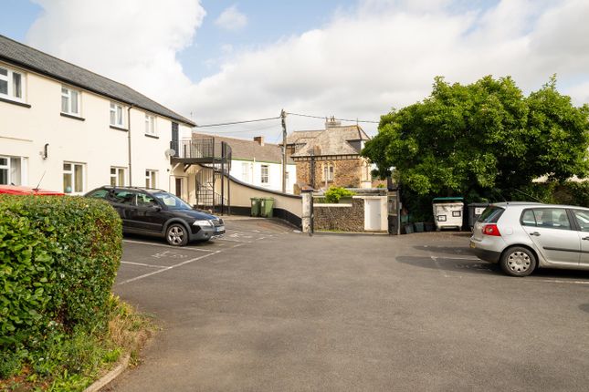 Flat for sale in Northam Road, Bideford