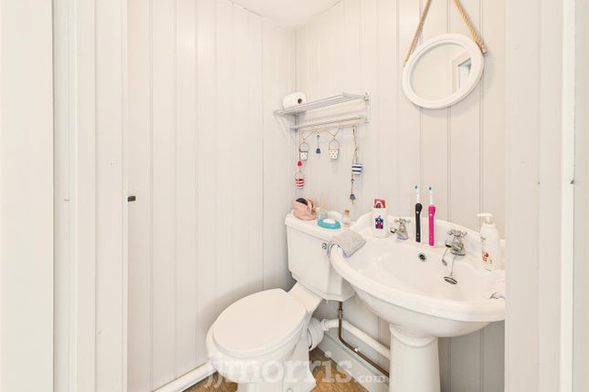 En Suite Wash Room