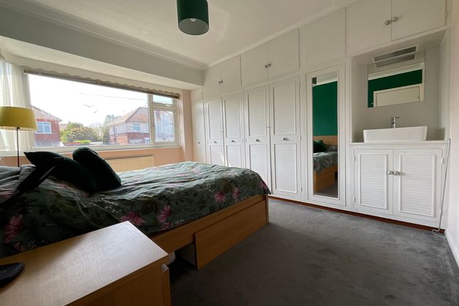 45 Scholes Park Road, Scarborough photo 4