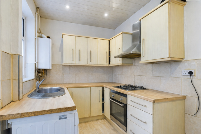 10 Bolton Road, Leicester photo 3