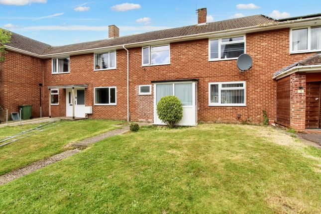 Terraced house for sale in Proctor Close, Thornhill