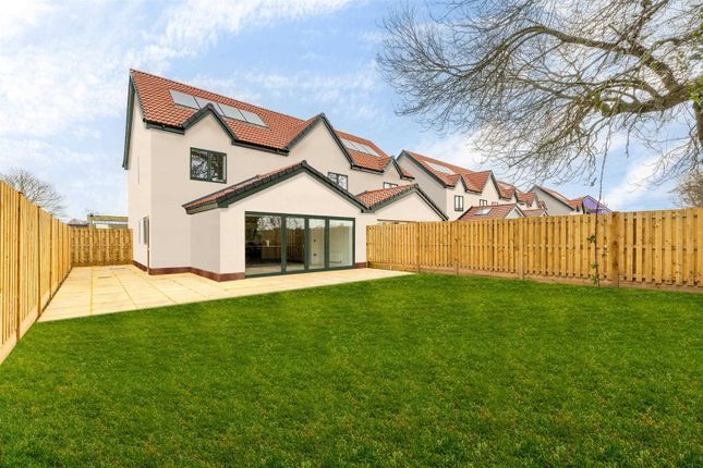 4, The Orchard, Sturton by Stow, Lincoln, Lincolnshire, LN1 photo 3