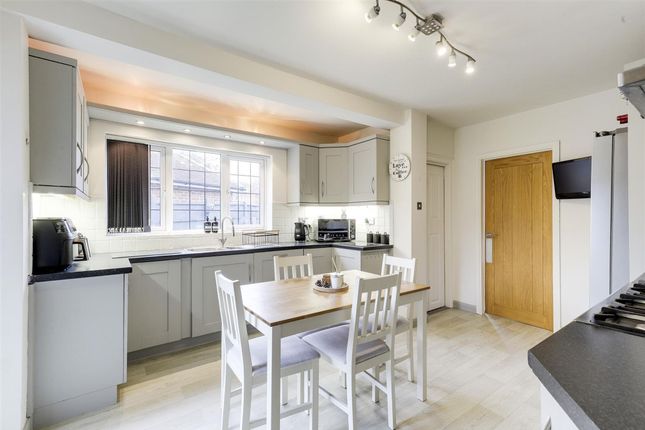 14 Robins Wood Road, Nottingham photo 3
