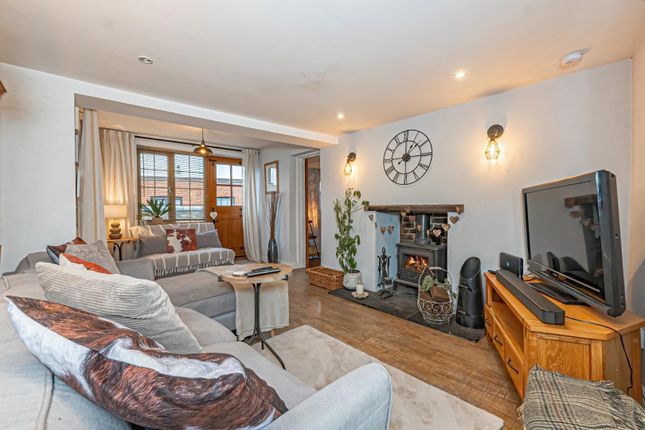1, Toddington Road, Leighton Buzzard photo 2