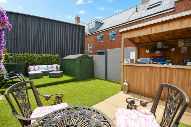 2, Fleming Drive, St. Albans photo 4