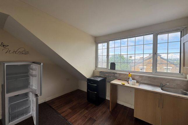 19A, IVANHOE ROAD, BRADFORD photo 2