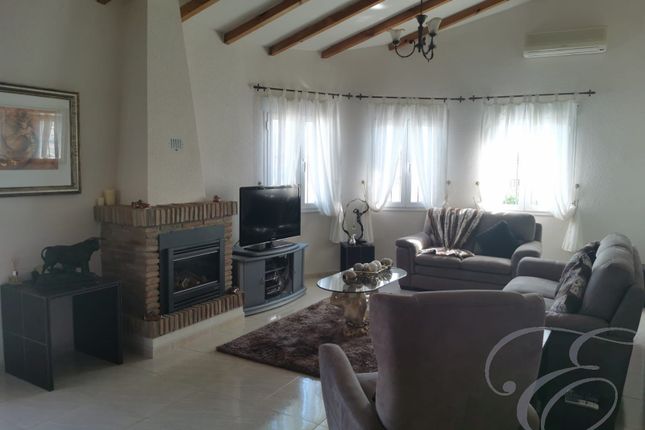 Villa for sale in Viñuela, Axarquia, Andalusia, Spain