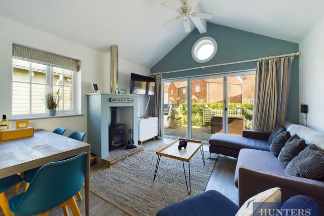 21, Turnberry Drive, Filey photo 3
