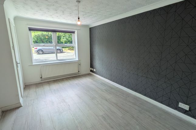 8, Ramson Close, Merseyside, Liverpool photo 2