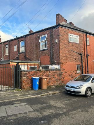 Terraced house to rent in Mossley Road, Ashton-Under-Lyne