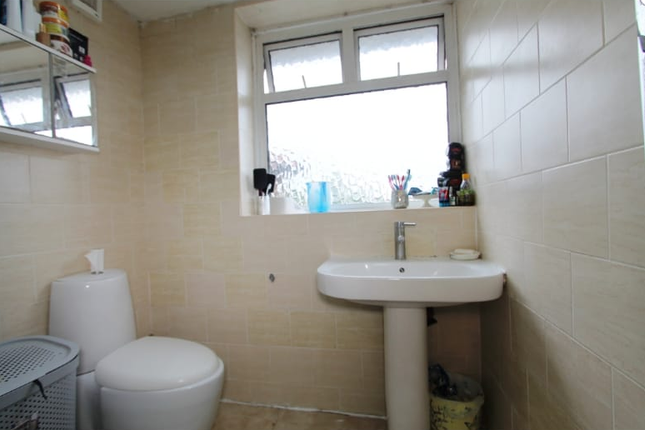 5, The Drive, Ickenham photo 5