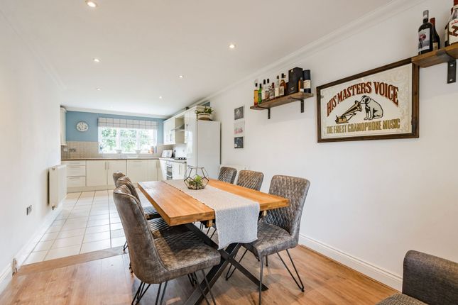 7 Lord Nelson Drive, Norwich photo 4