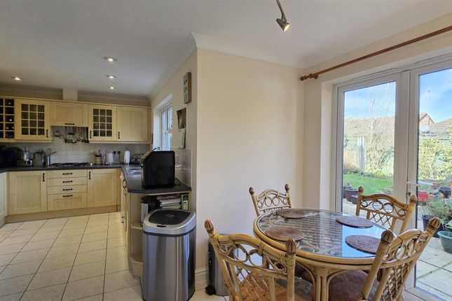 2, Carnoustie Court, Sutton Bridge Spalding photo 4