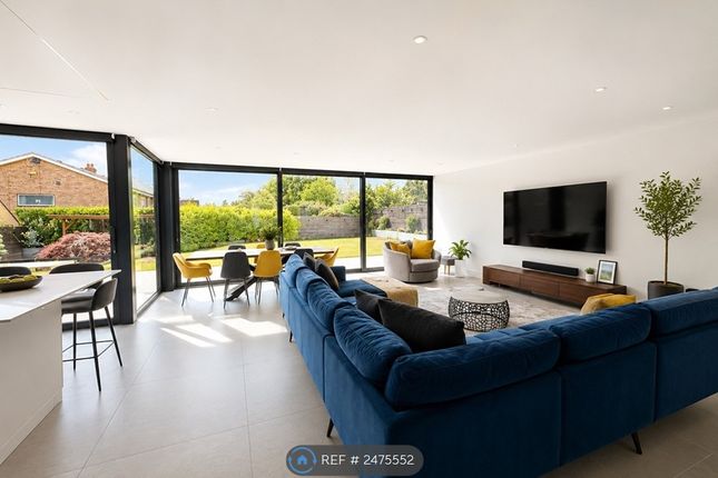 A Grange Road, Bushey photo 4
