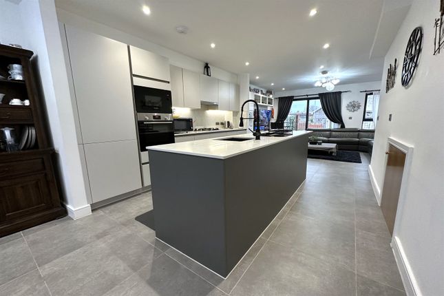 Town house for sale in Southbank, Bridgewater Road, Altrincham