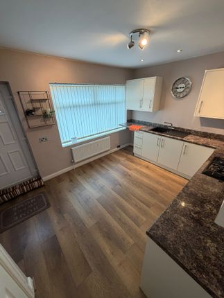 24, Selkirk Road, Oldham photo 4